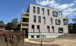 CPO Elzendal opgeleverd: houten woningen klaar voor nieuwe bewoners, Giesbers